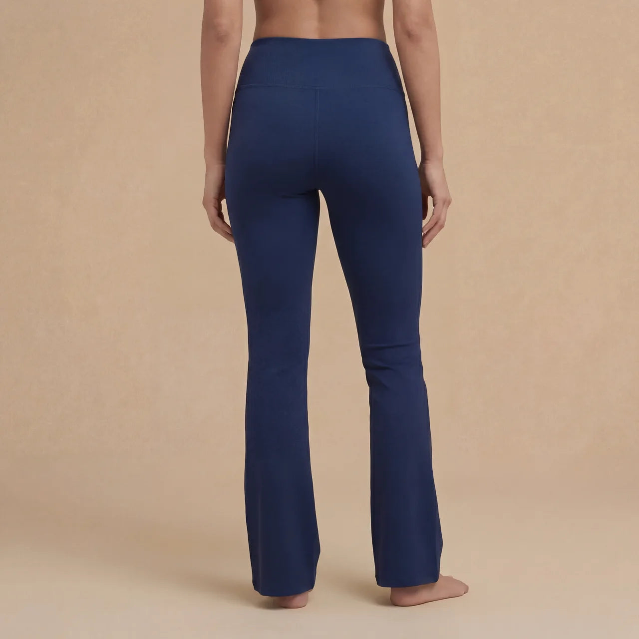 Core Comfort Flare Pants – Light Feel, Sleek Waistband