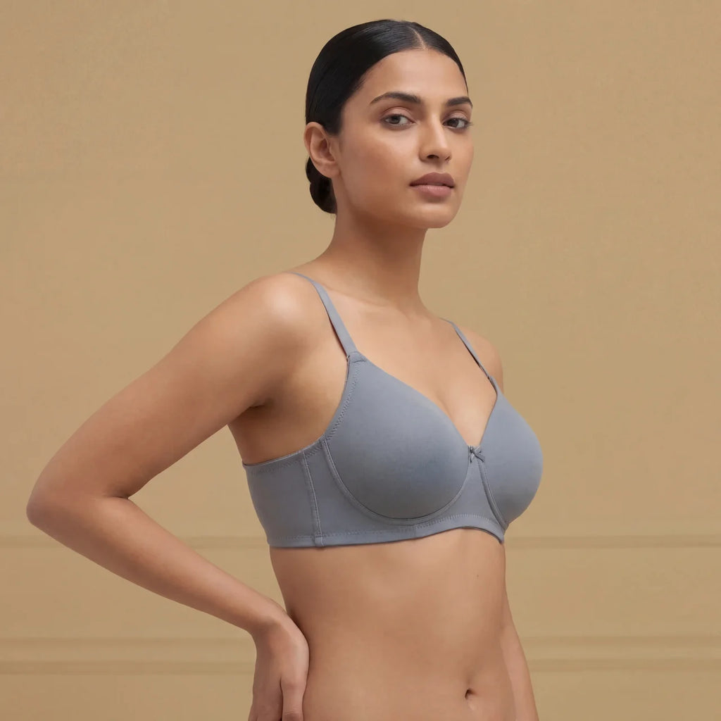 Smooth Fit Seamless Bra – Soft Lining, Flexible Straps