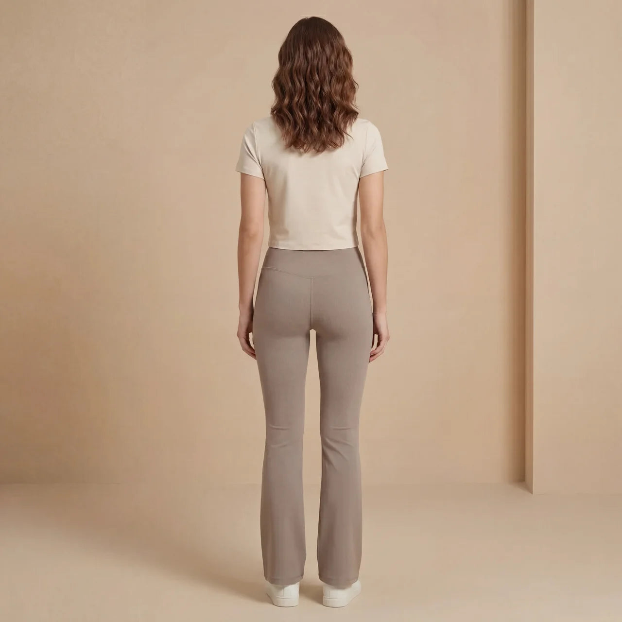 Daily Move Flare Pants Lite – Smooth Feel, Easy Fit