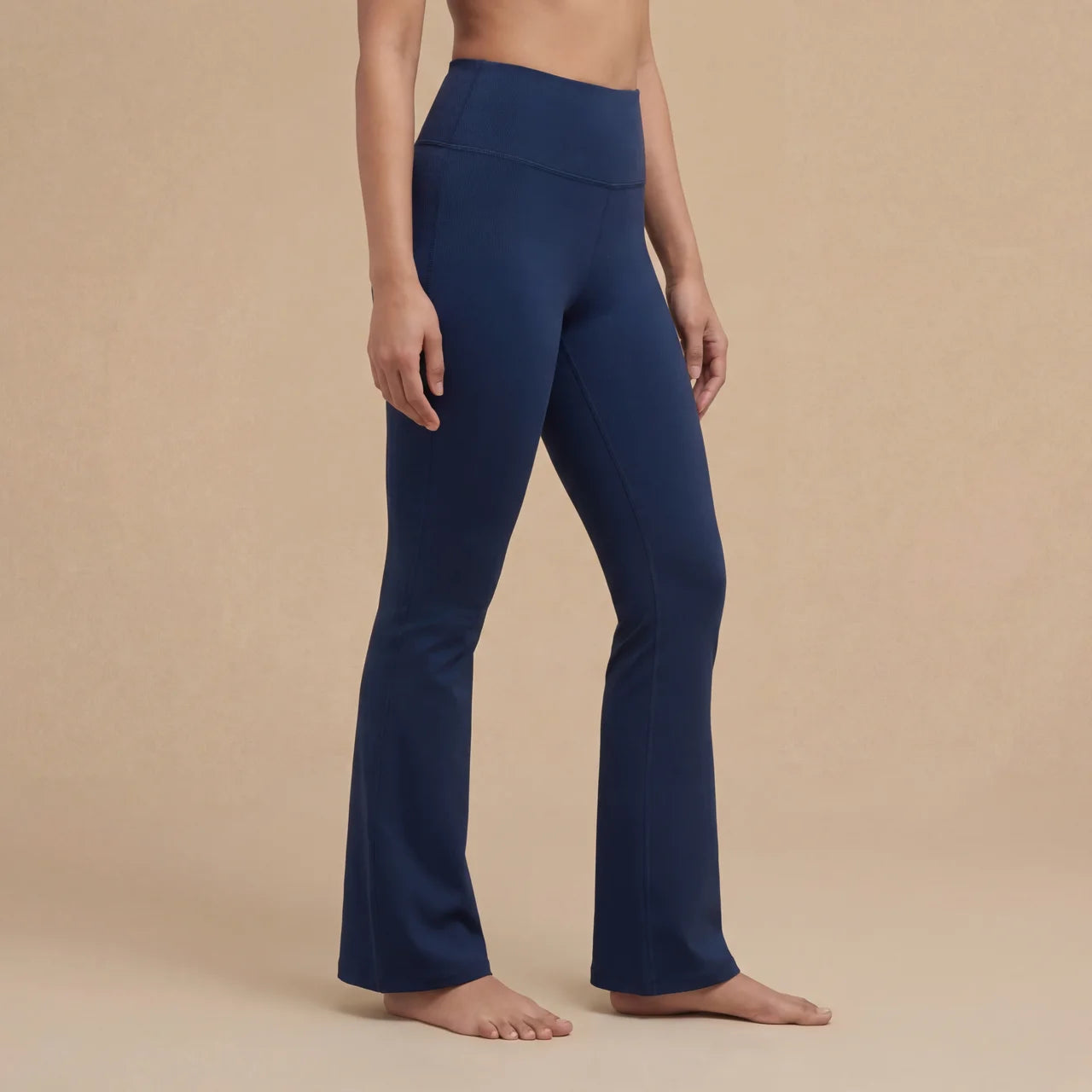 Core Comfort Flare Pants – Light Feel, Sleek Waistband