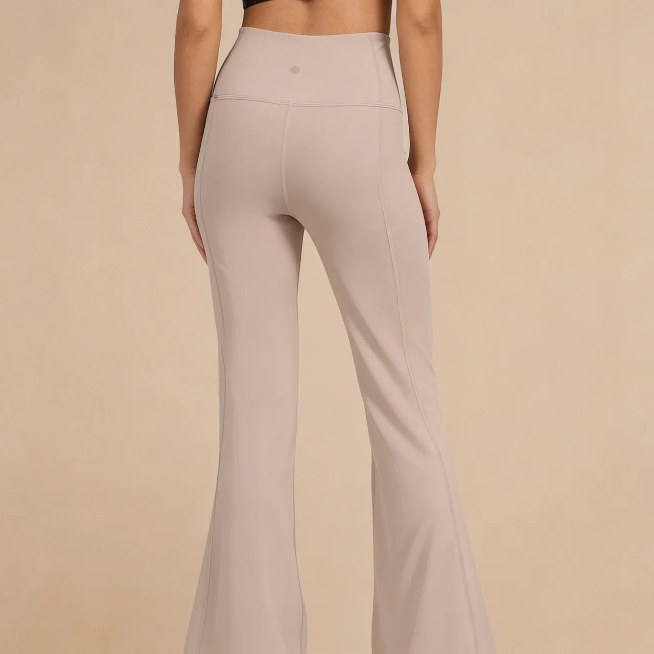 Essential Flare Pants Lite – Soft Stretch, Modern Fit