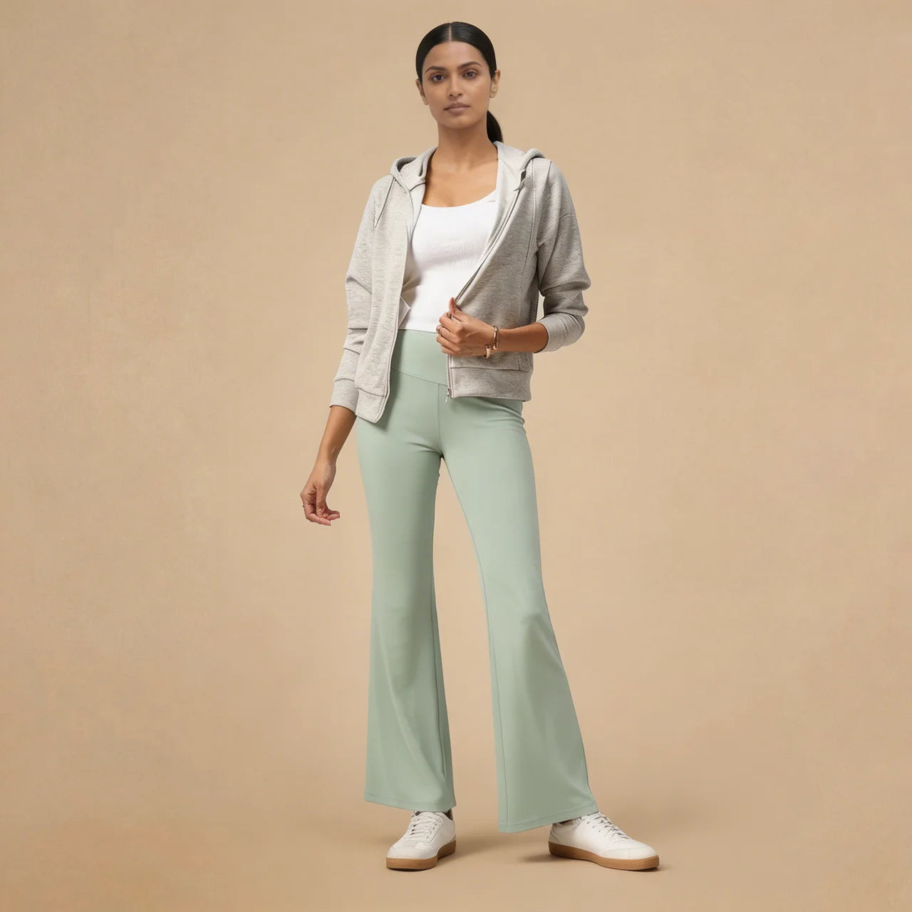 Lite Flare Pants – Sleek Fit, Everyday Comfort