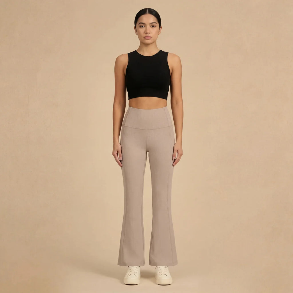 Essential Flare Pants Lite – Soft Stretch, Modern Fit